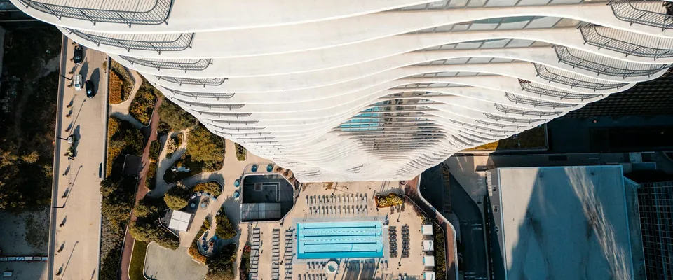 Piscine béton : le guide complet 2026